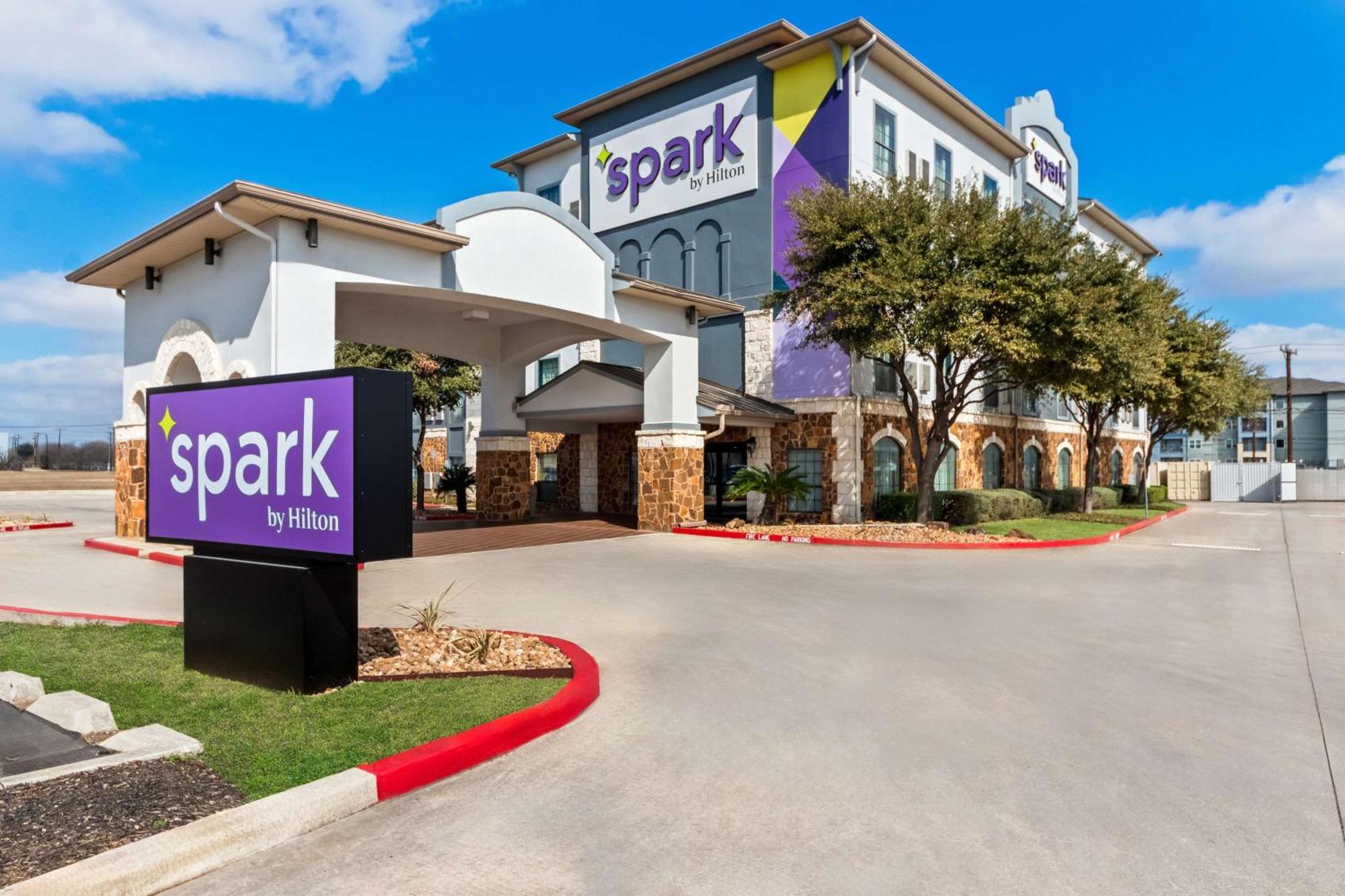 Spark By Hilton San Antonio Near Seaworld Exterior photo