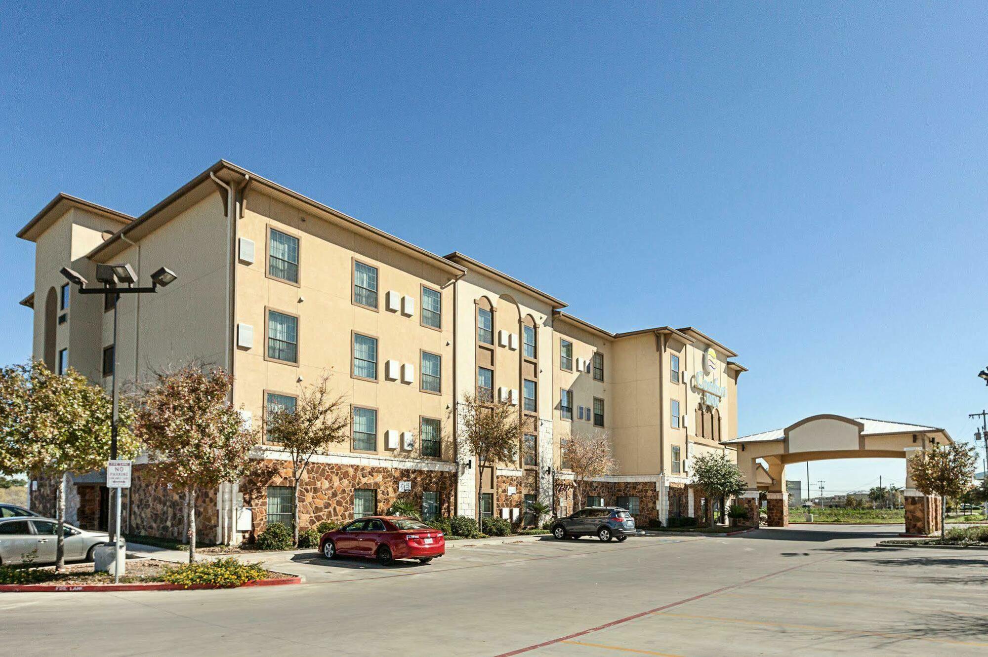 Spark By Hilton San Antonio Near Seaworld Exterior photo