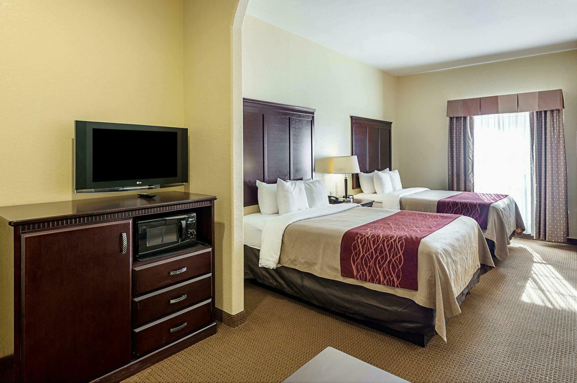 Spark By Hilton San Antonio Near Seaworld Exterior photo