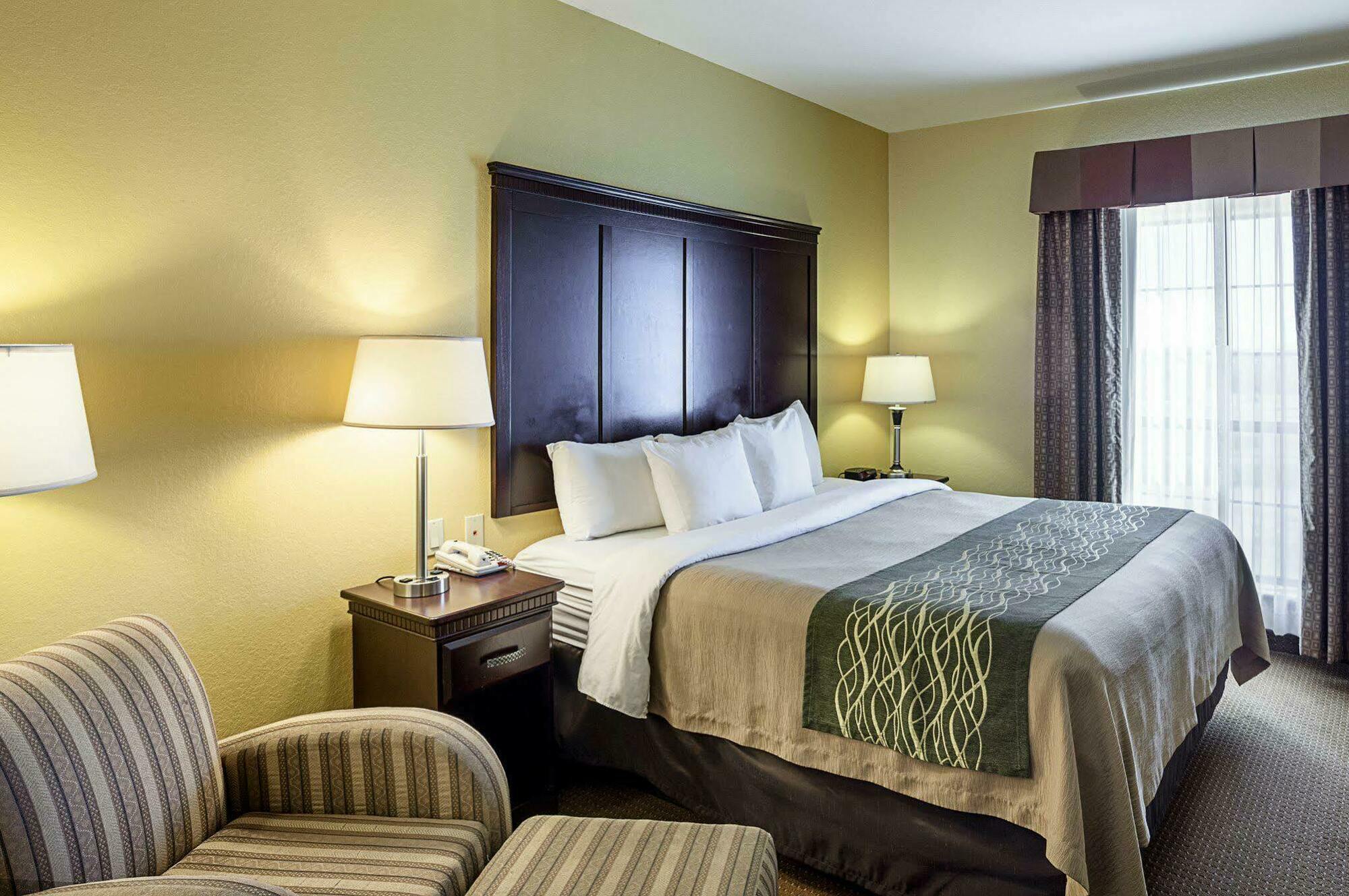 Spark By Hilton San Antonio Near Seaworld Exterior photo